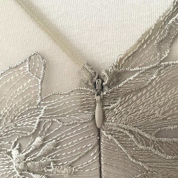 Lauren Ralph Lauren Sliver Sleeveless Floral Mesh Evening Maxi Dress Size 4 NWT - Picture 9 of 14